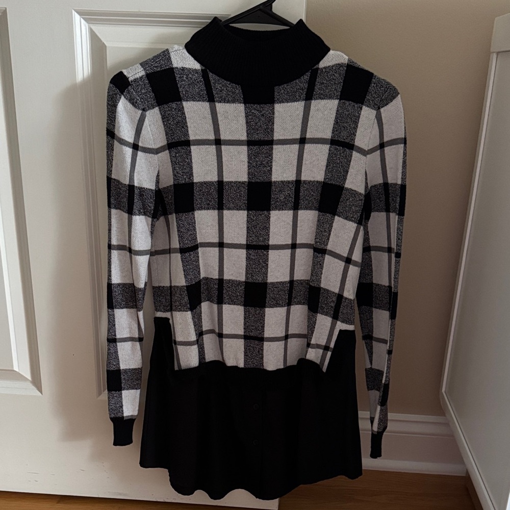 Black and White Plaid Sweater Blouse